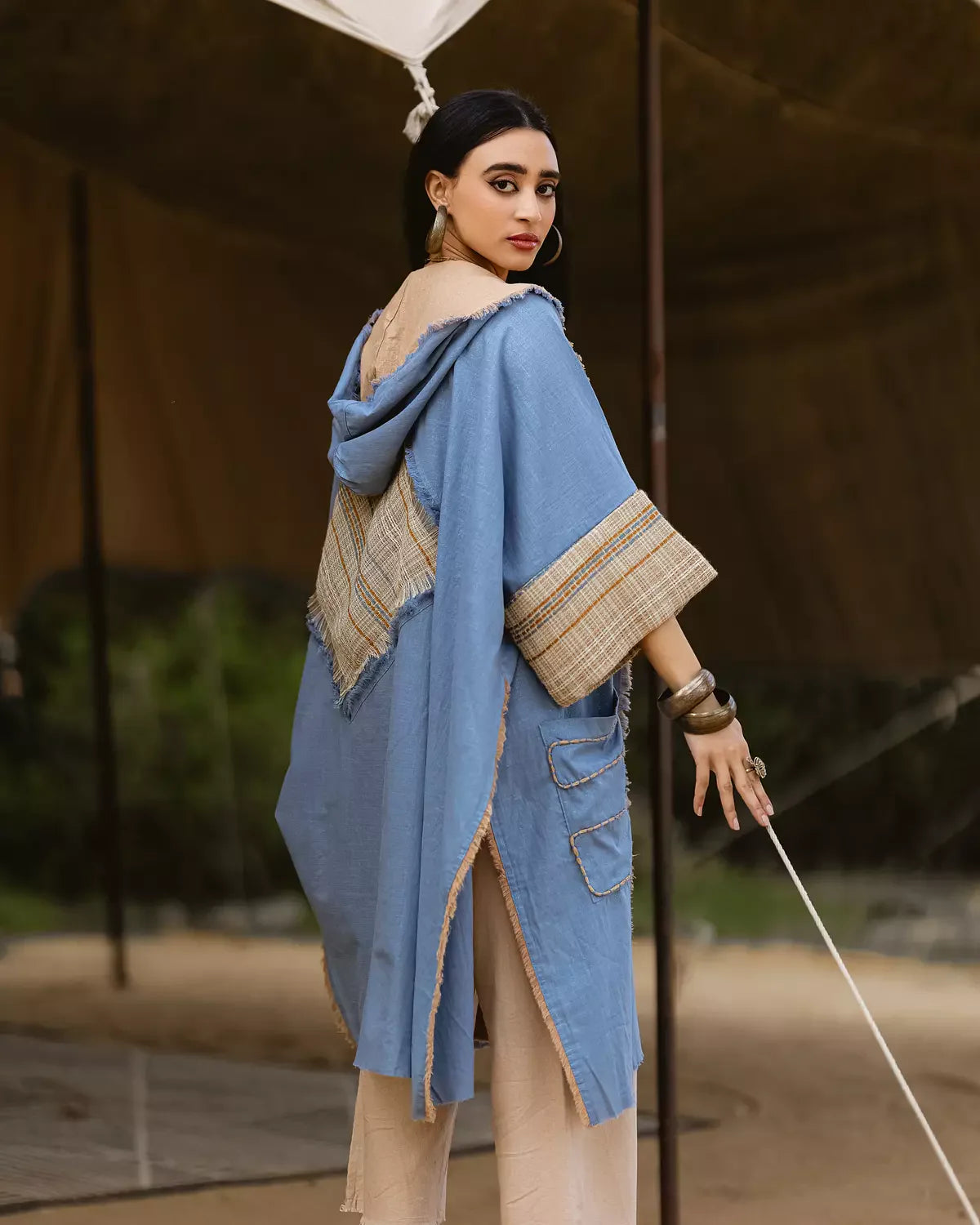Assel Shimmery Cardigan