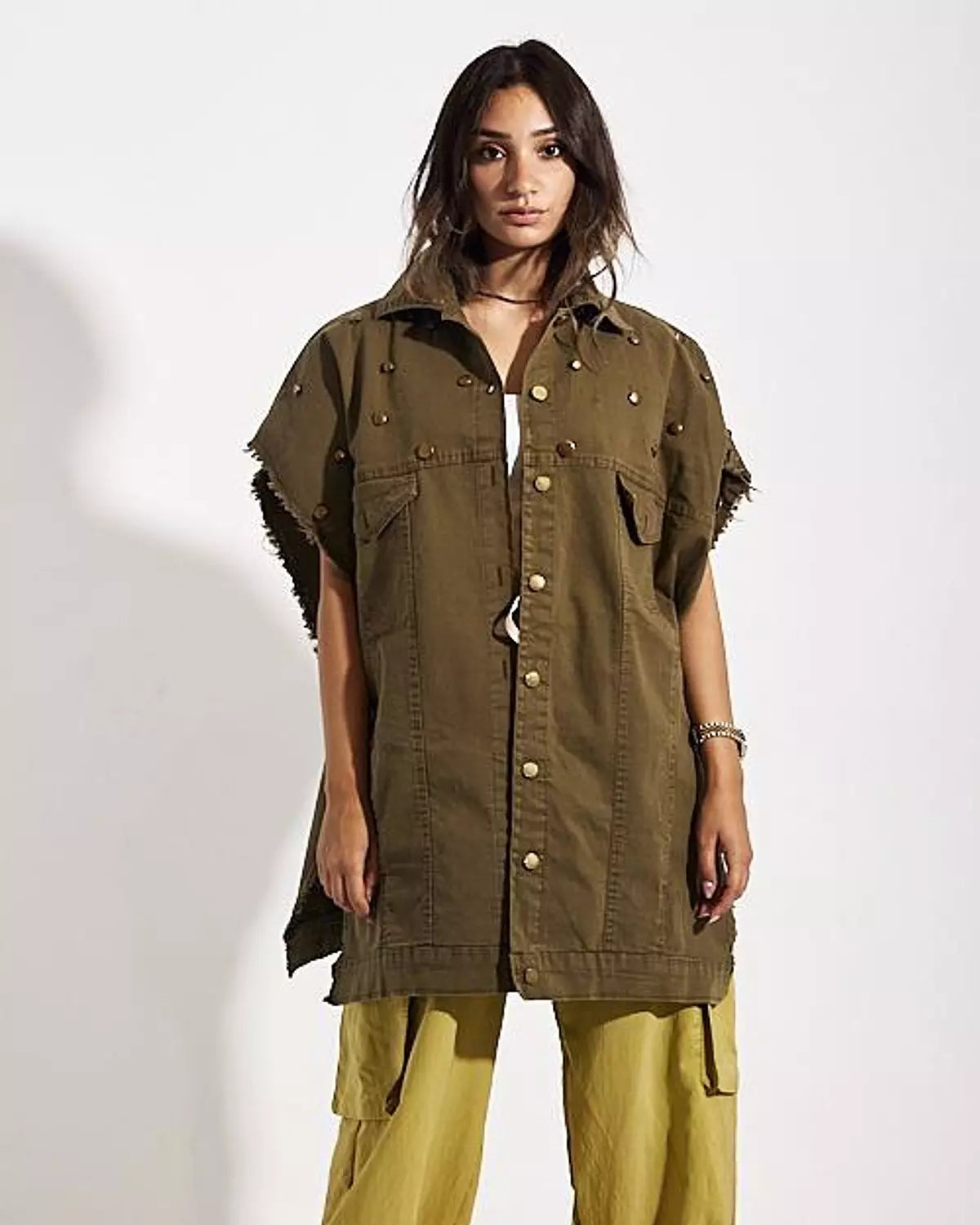 Button Embroidery Vest