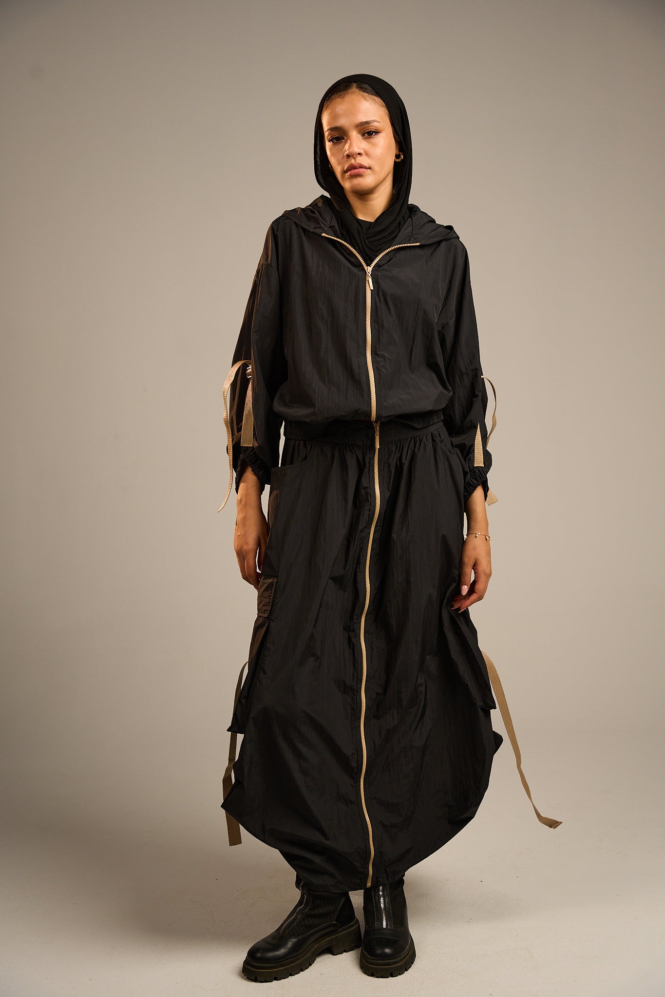 Reva Skirt - Black in Beige