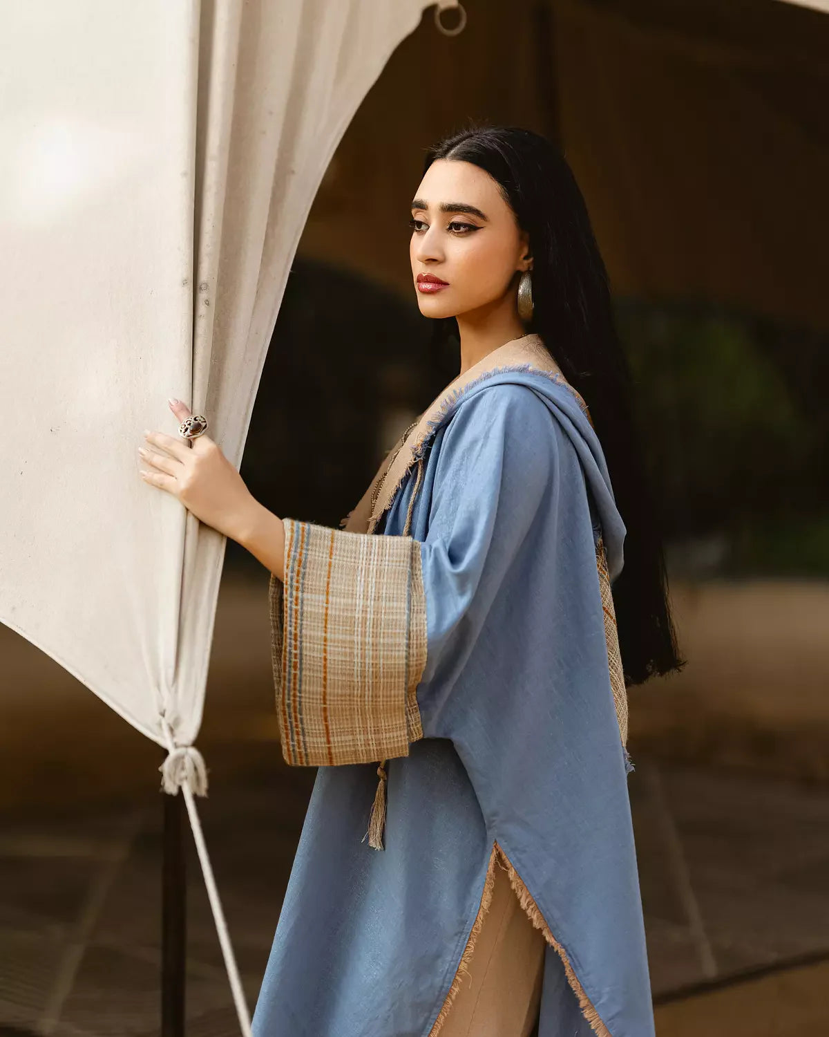 Assel Shimmery Cardigan