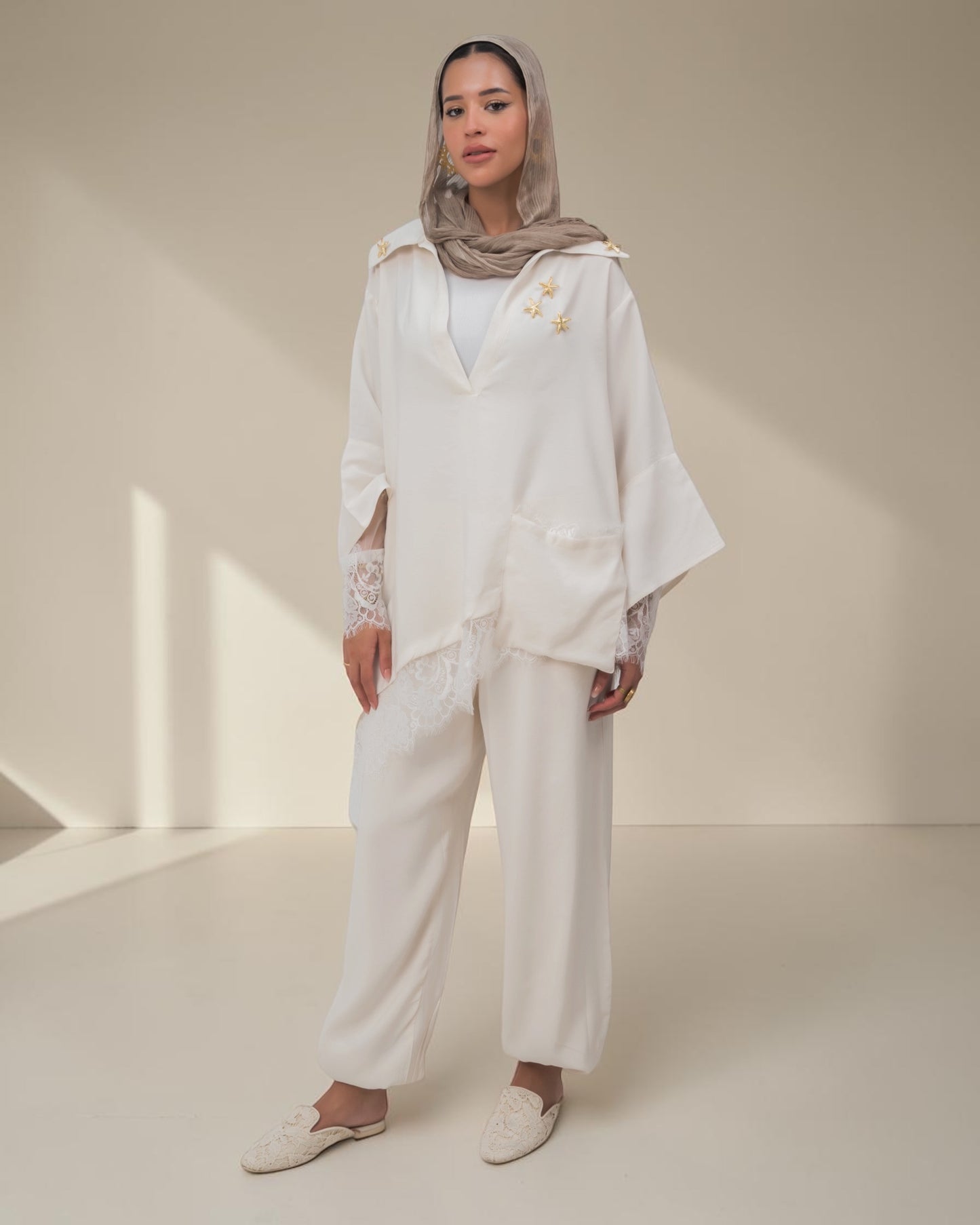 Camellia Set White - White Lace