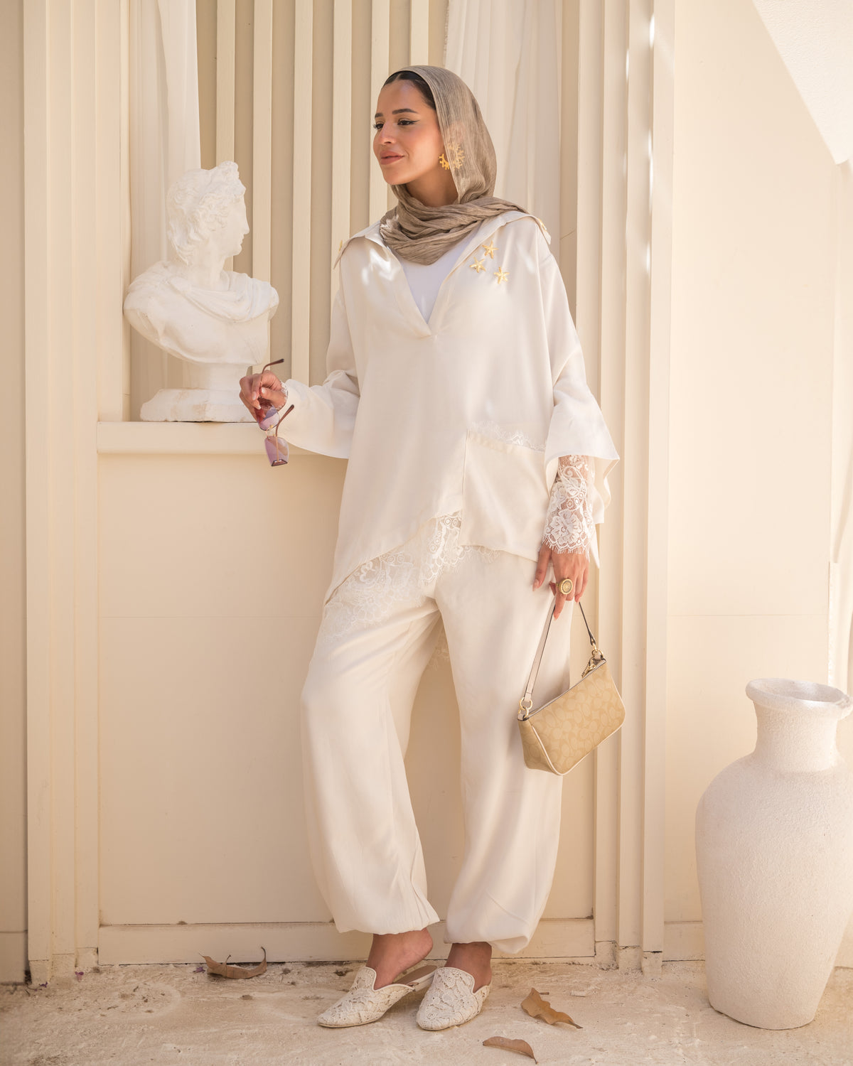 Camellia Set White - White Lace