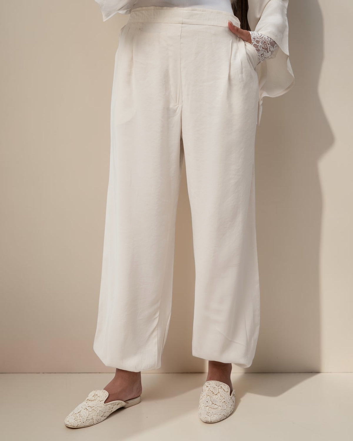 Camellia Set White - White Lace