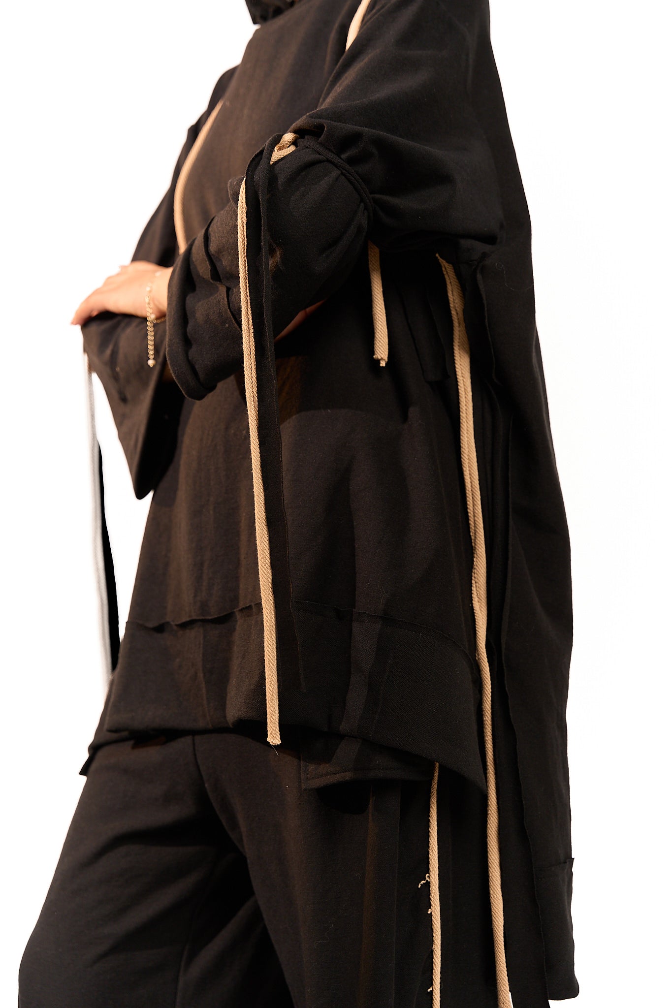 Raw set - Black in Beige