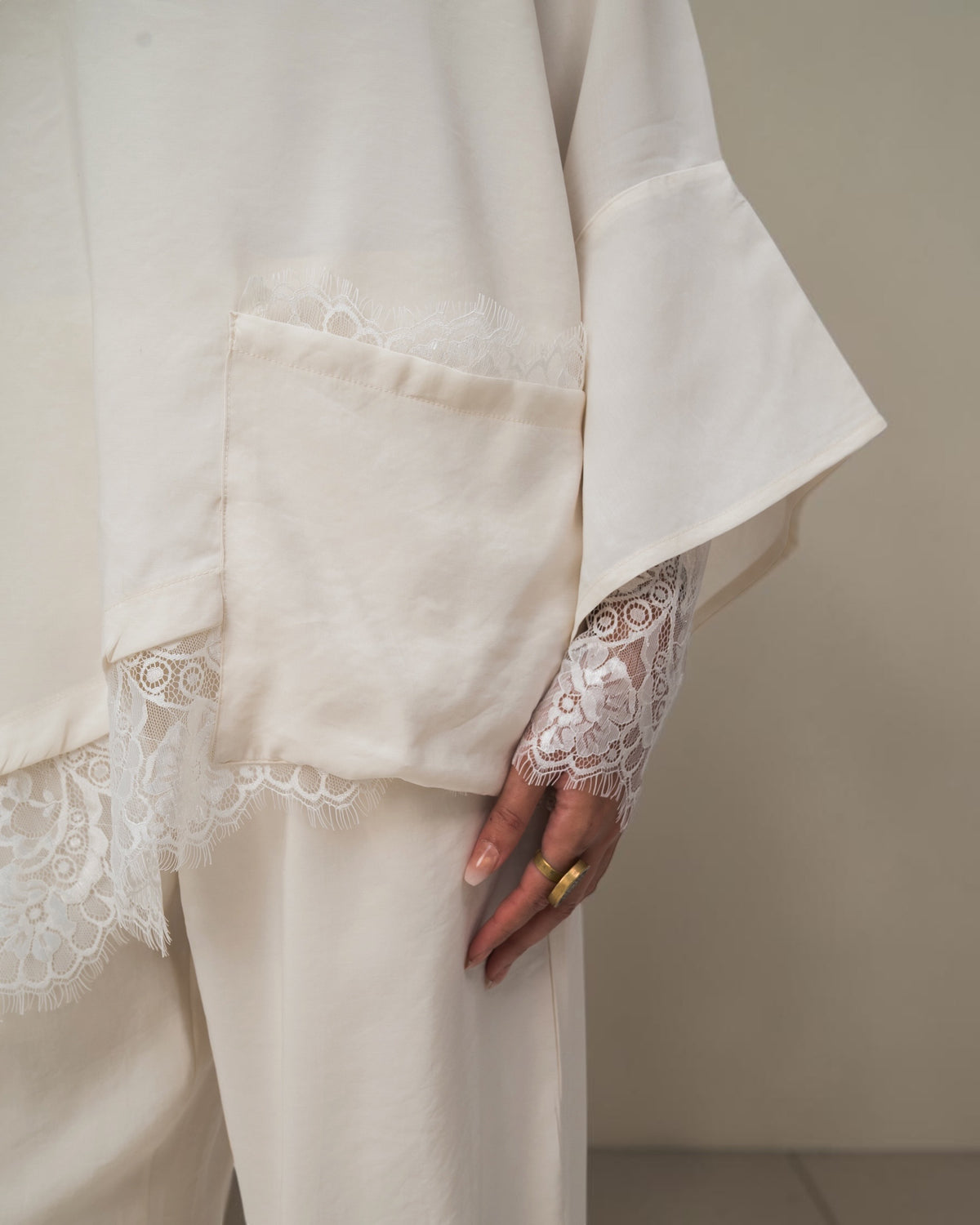 Camellia Blouse White - White Lace